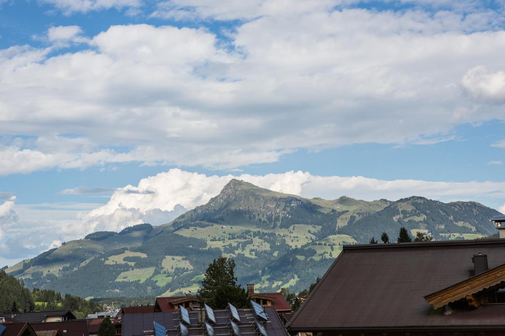 Alpen Glueck Schloessl Unterm Rain Apartment Kirchberg in Tirol Ruang foto